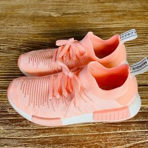 EUC ADIDAS NMD R-1